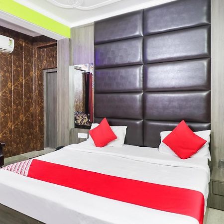 Oyo 6908 Hotel Royal City Āzamgarh Δωμάτιο φωτογραφία