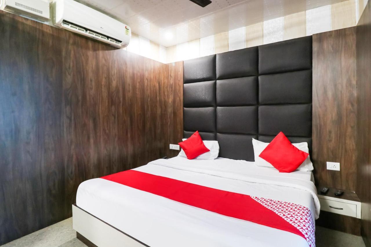 Oyo 6908 Hotel Royal City Āzamgarh Εξωτερικό φωτογραφία
