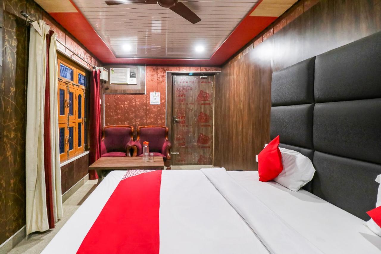 Oyo 6908 Hotel Royal City Āzamgarh Δωμάτιο φωτογραφία