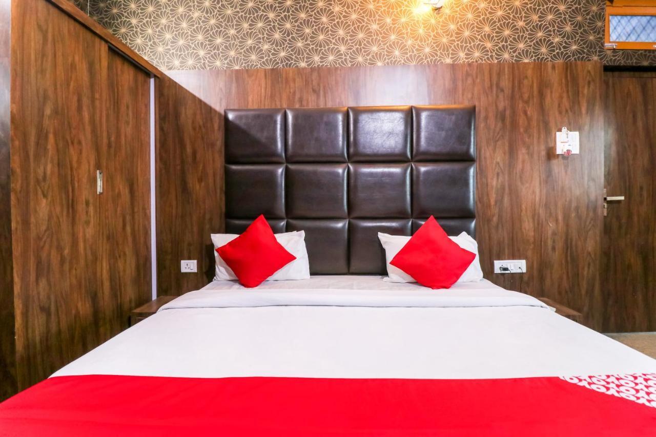 Oyo 6908 Hotel Royal City Āzamgarh Εξωτερικό φωτογραφία
