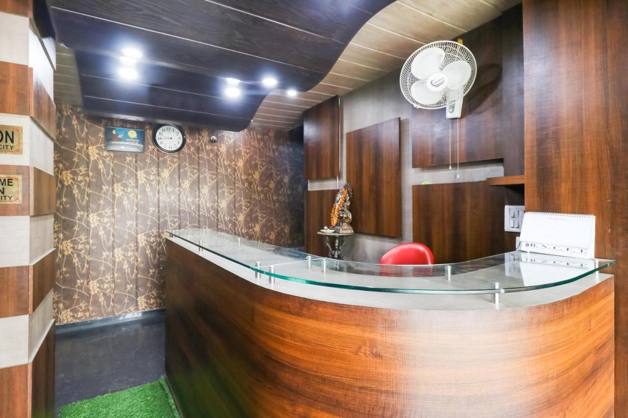 Oyo 6908 Hotel Royal City Āzamgarh Εξωτερικό φωτογραφία